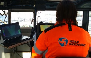 Picture of Operator using the Dredge Master Multibeam System